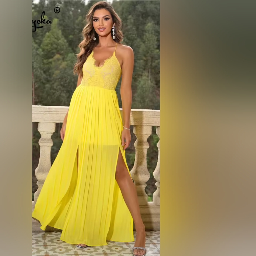 Yellow Tulle and Lace Mavi Length Dress w/Split Sz M